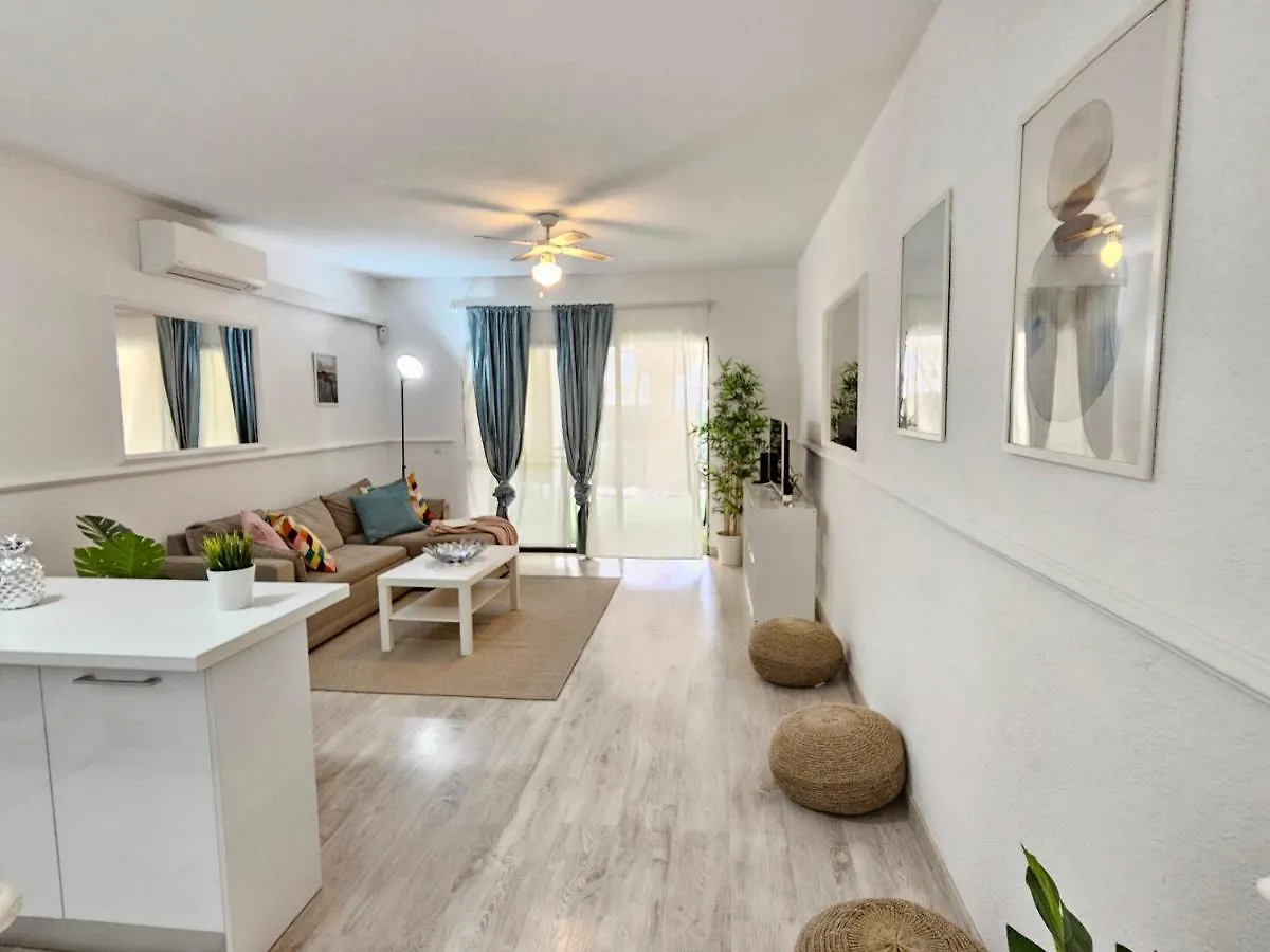 Apartment Beach & Refreshing Pool Holidays Air-Conditioning , Costa Adeje