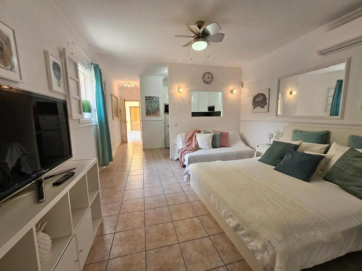 Apartment Beach & Refreshing Pool Holidays Air-Conditioning , Costa Adeje